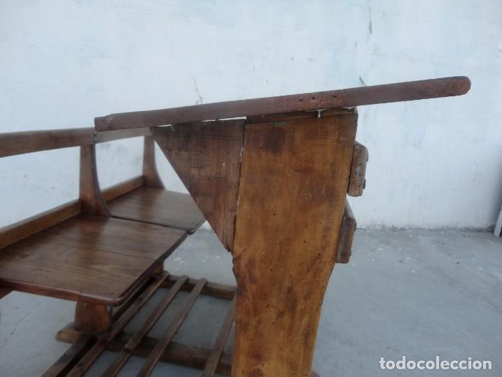 Antig&uuml;edades: Pupitre doble antiguo - Foto 6