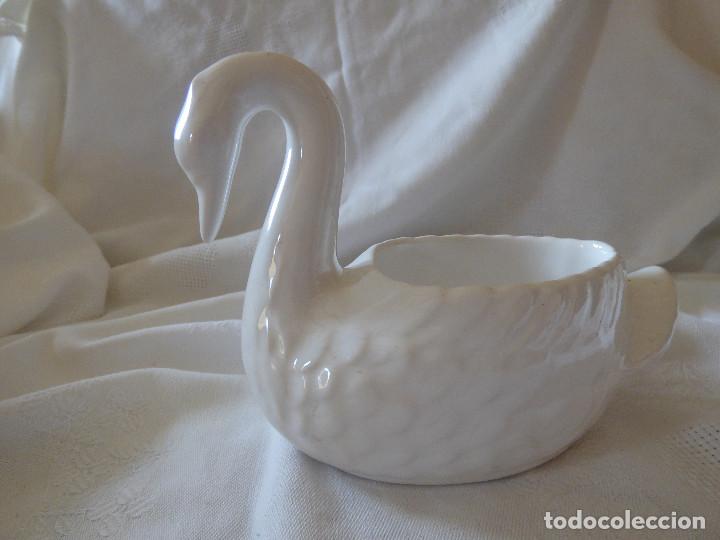 Antig&uuml;edades: Cisne de porcelana. - Foto 1