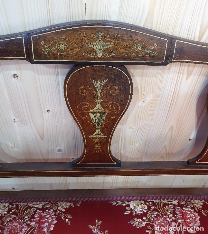 Antig&uuml;edades: SOFA DE CAOBA CON MARQUETERIA DE HUESO - Foto 4