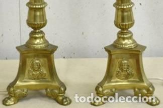 Antig&uuml;edades: PAREJA DE CANDELEROS DE IGLESIA - Foto 3