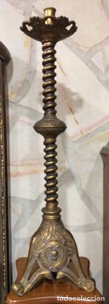 Antig&uuml;edades: CANDELABRO S XIX DE BRONCE NEOG&Oacute;TICO CON QUERUBINES - Foto 3