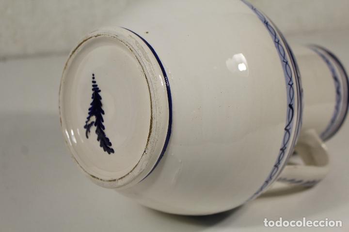 Antig&uuml;edades: jarra ceramica azul - Foto 2