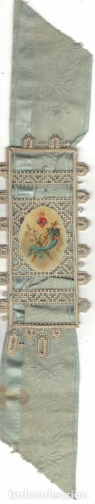 Antig&uuml;edades: Cinta con el Sagrado Coraz&oacute;n de Jes&uacute;s. Dos piezas entrelazadas - Foto 2