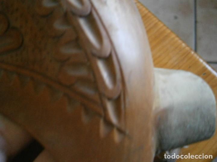 Antig&uuml;edades: ANTIGUO ZAPATO DE MADERA TALLADO - Foto 8