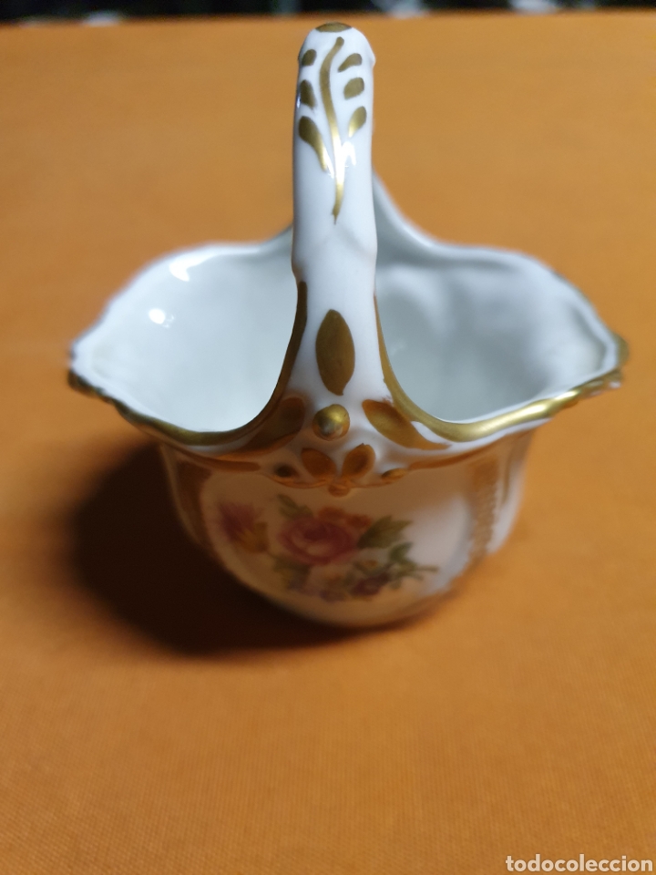 Antig&uuml;edades: Cesto Porcelana - Foto 1