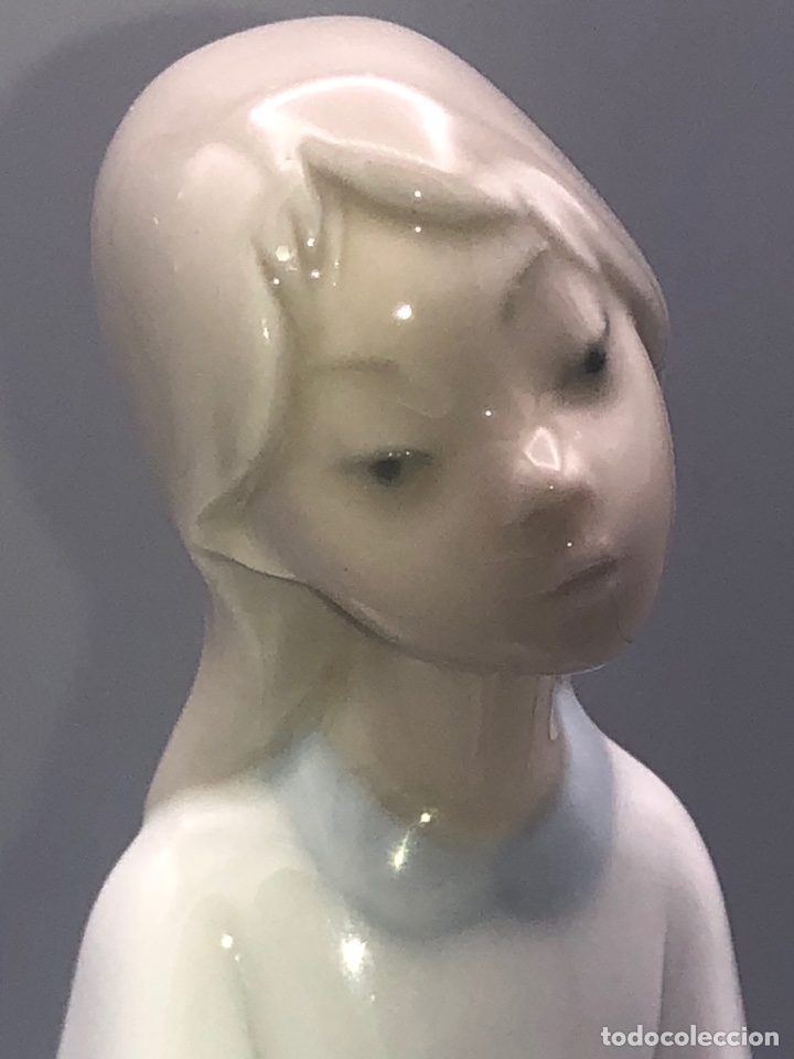 Antig&uuml;edades: REF: 01004868 &ldquo;NI&Ntilde;A CON PALMATORIA&rdquo; LLADR&Oacute; - Foto 7