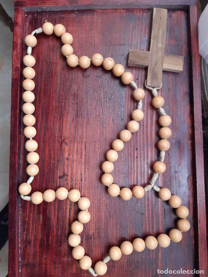 Antig&uuml;edades: OR45. Rosario madera - Foto 1