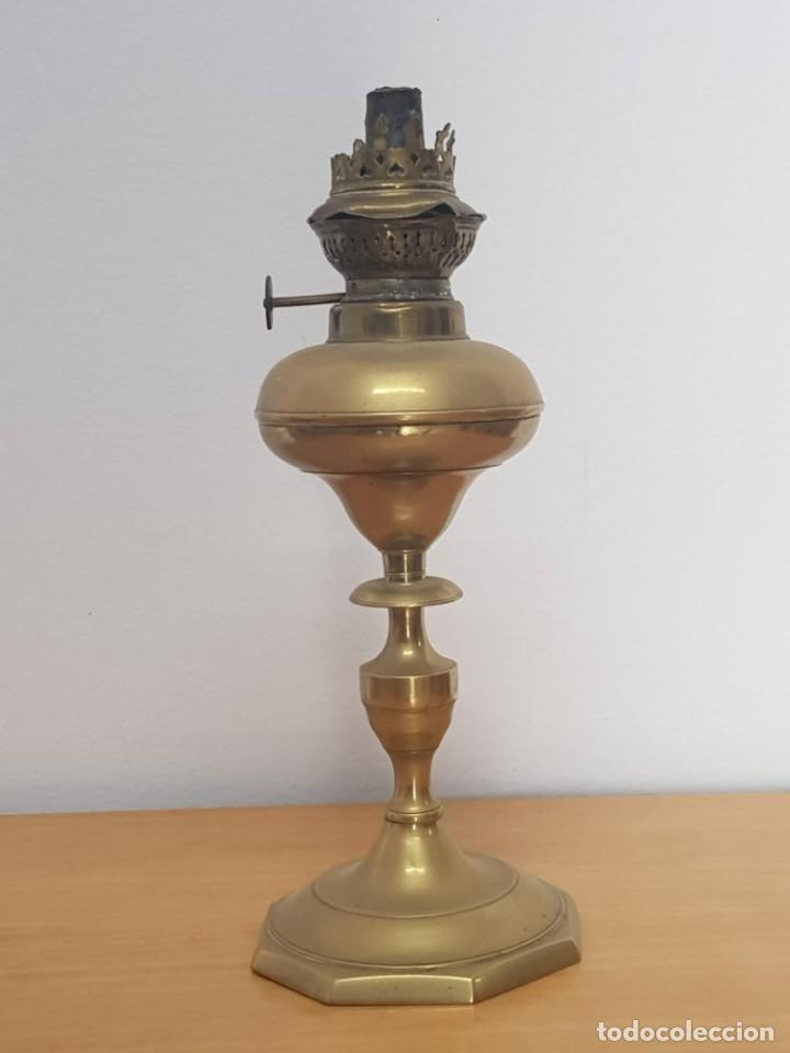 Antig&uuml;edades: QUINQU&Eacute; DE BRONCE ANTIGUO. - Foto 2