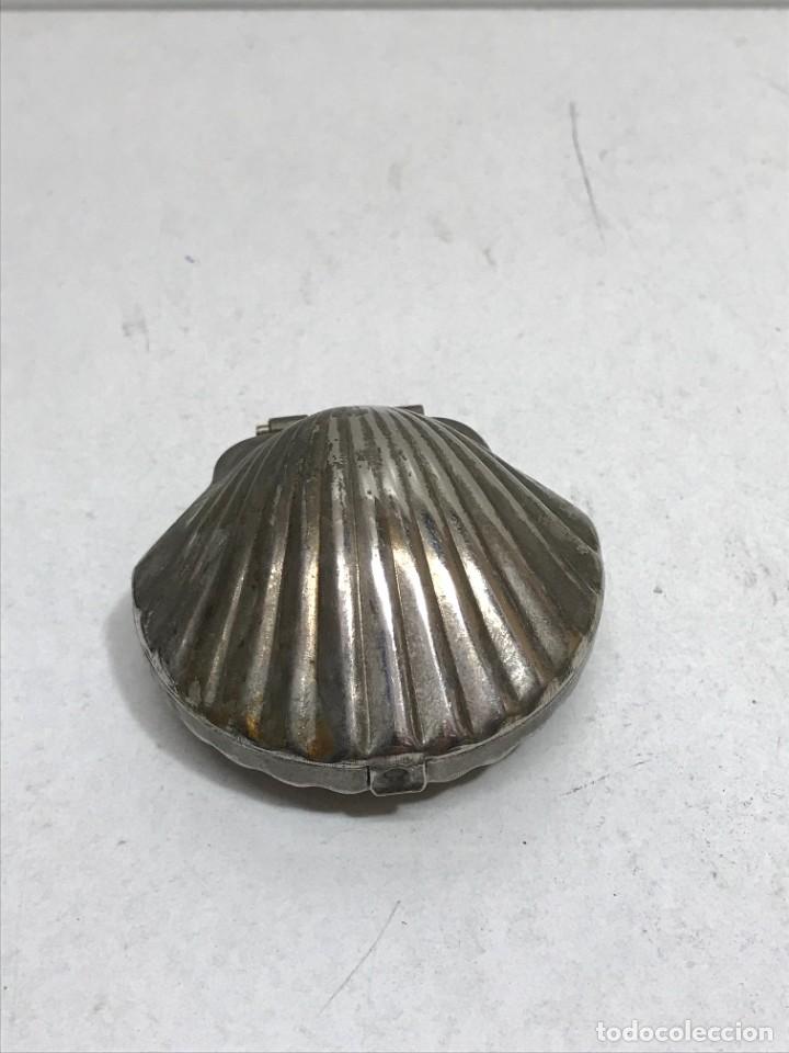 Antig&uuml;edades: MINI CONCHA DE METAL FERREO - Foto 1