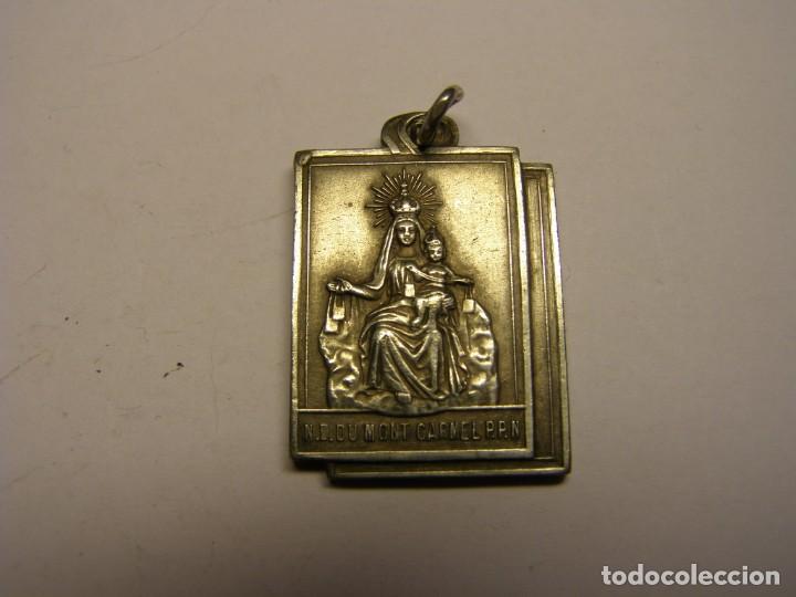 Antig&uuml;edades: Medalla religiosa de N&ordf; S&ordf; del Monte Carmelo. - Foto 1