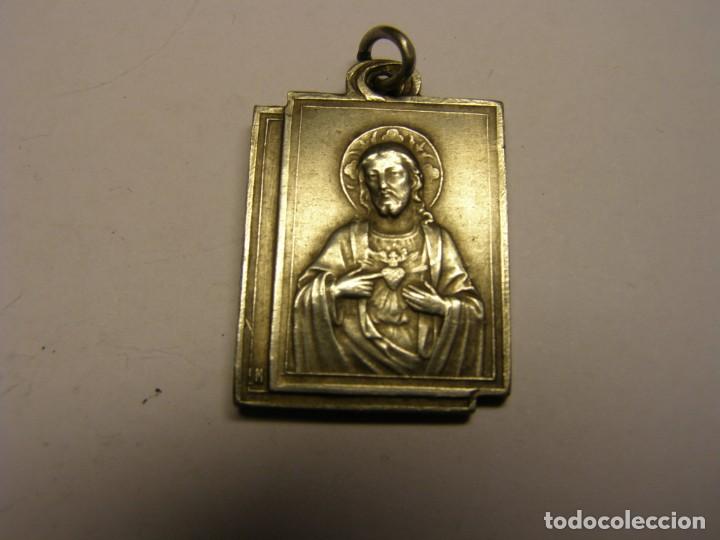 Antig&uuml;edades: Medalla religiosa de N&ordf; S&ordf; del Monte Carmelo. - Foto 2
