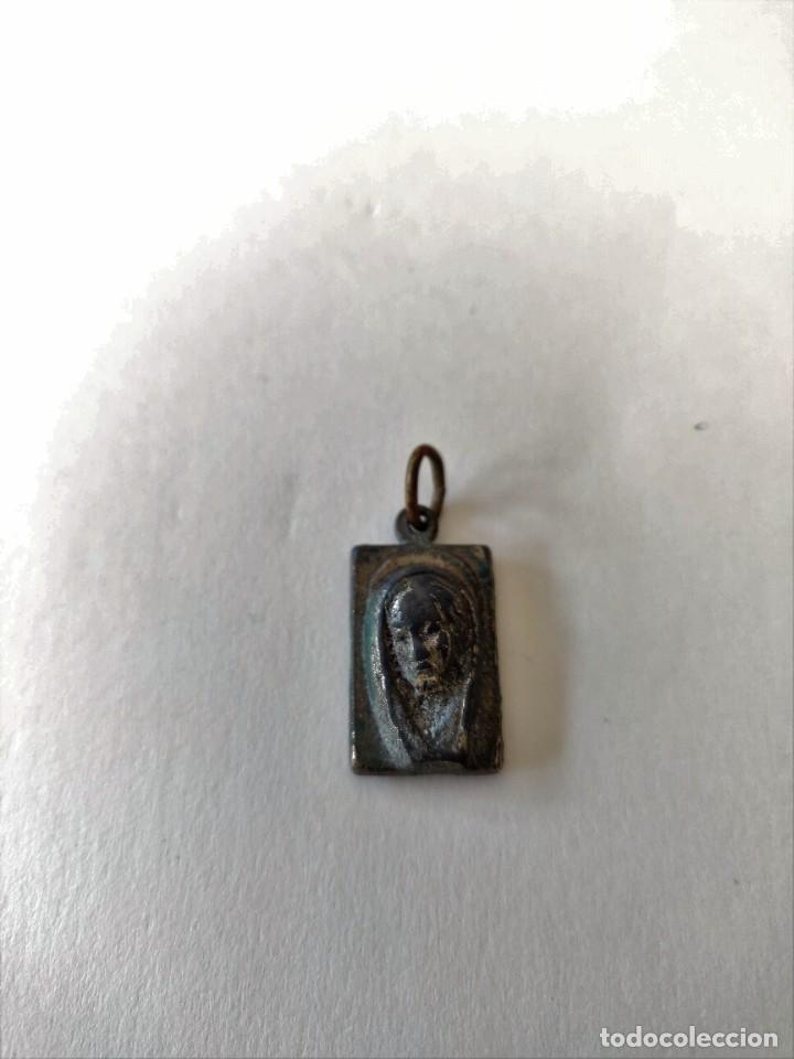 Antig&uuml;edades: Medalla Sagrado Corazon y Virgen - Foto 3