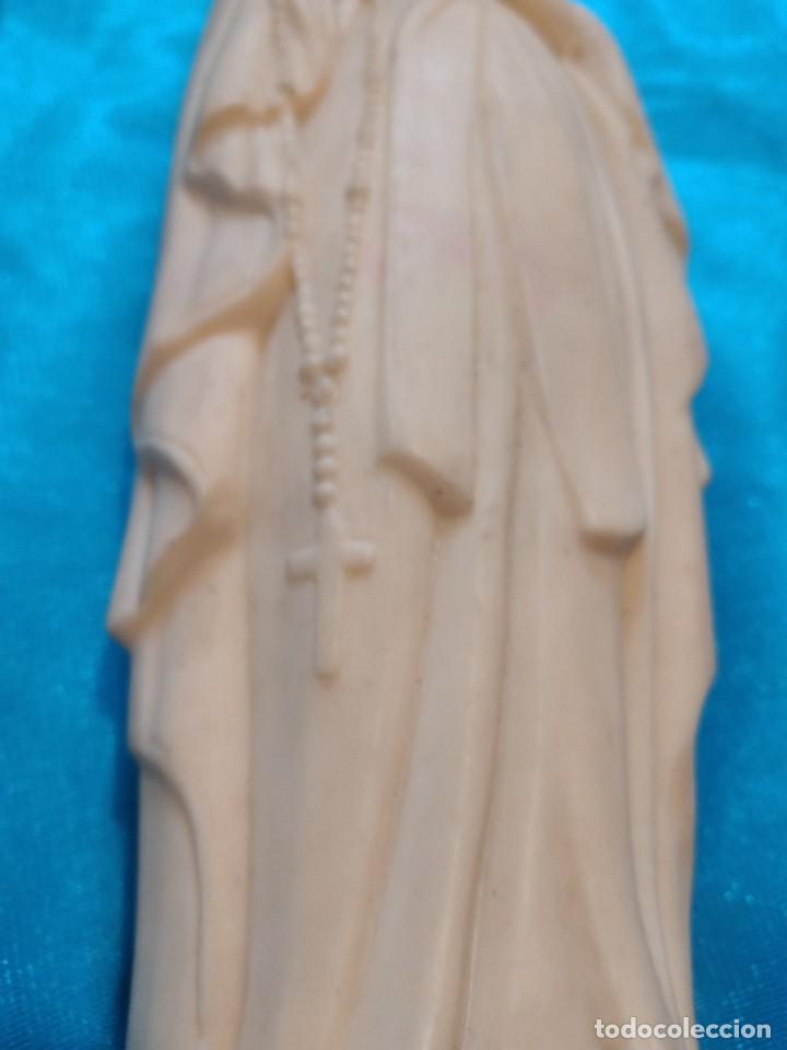 Antig&uuml;edades: Rara Virgen luminosa de goma - Foto 4