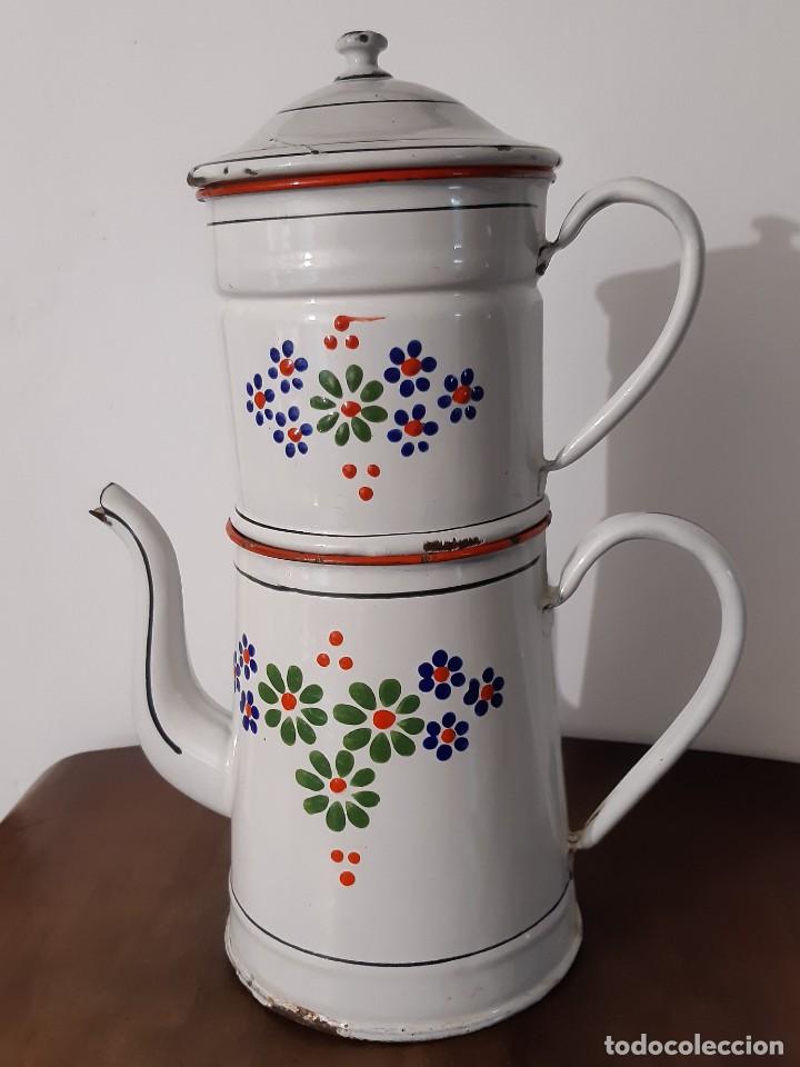 Antig&uuml;edades: CAFETERA DE PORCELANA PINTADA A MANO - Foto 1