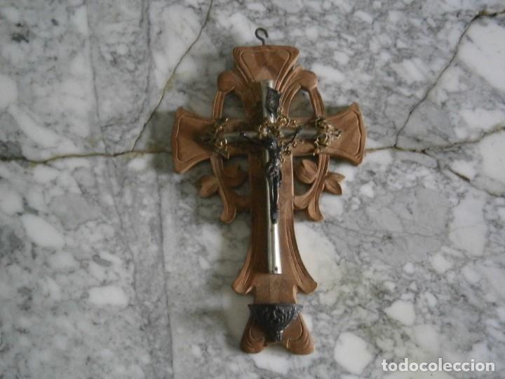 Antig&uuml;edades: CRUCIFIJO DE MADERA Y METAL - Foto 1