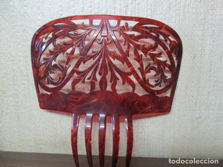 Antig&uuml;edades: peineta celuloide - Foto 1