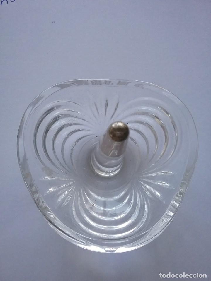 Antig&uuml;edades: Cenicero cristal peque&ntilde;o forma extra&ntilde;a (375-2)