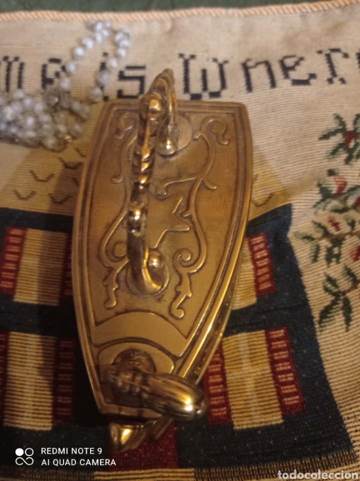 Antig&uuml;edades: plancha de carb&oacute;n de bronce - Foto 3