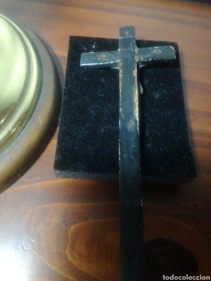Antig&uuml;edades: Cruz para Santo de madera y plata - Foto 3