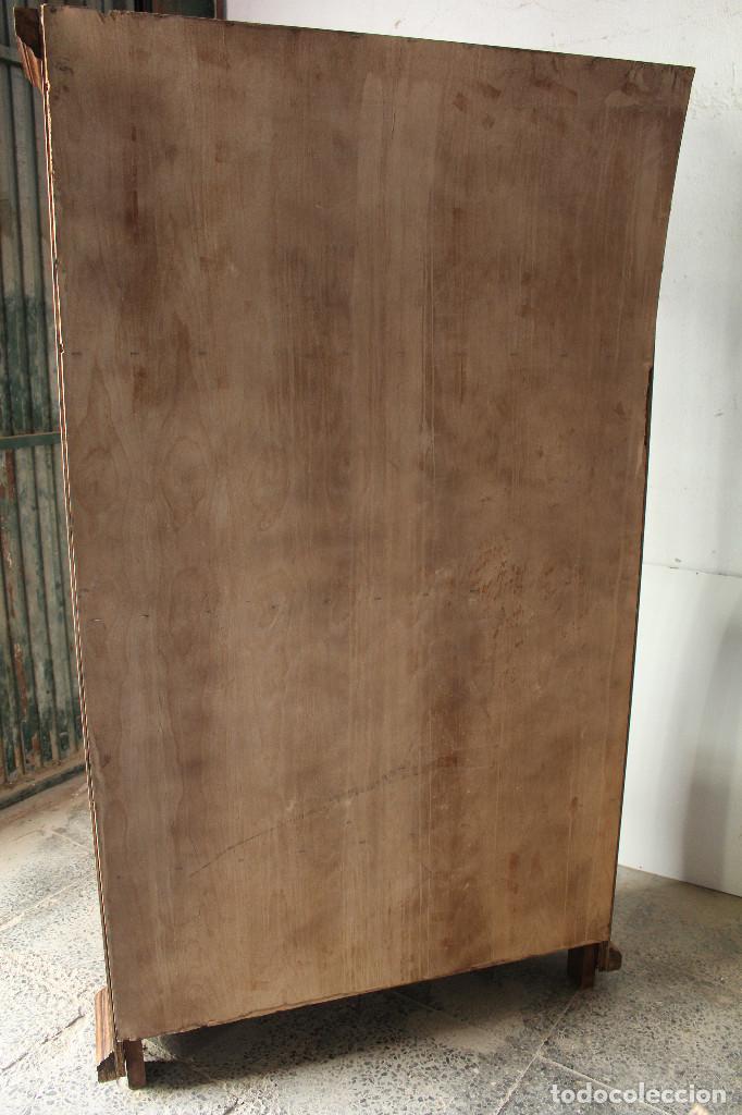 Antig&uuml;edades: vitrina en madera de roble - Foto 11