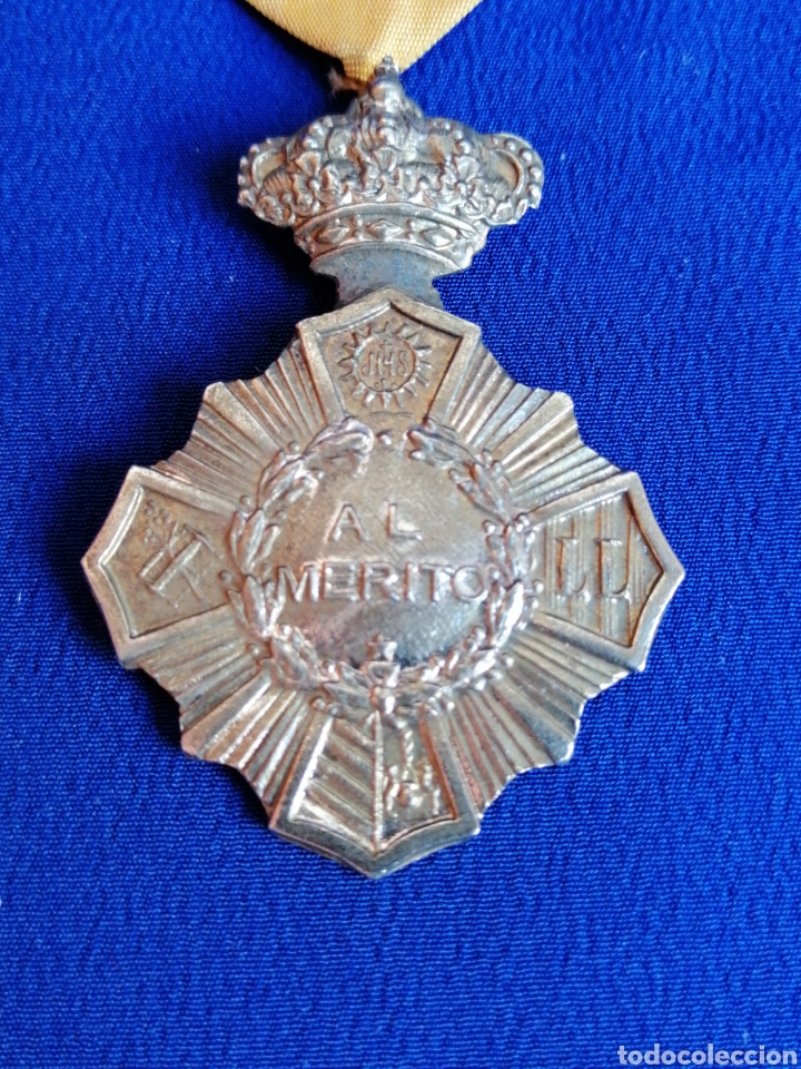 Antig&uuml;edades: MEDALLA AL M&Eacute;RITO RELIGIOSA - Foto 2
