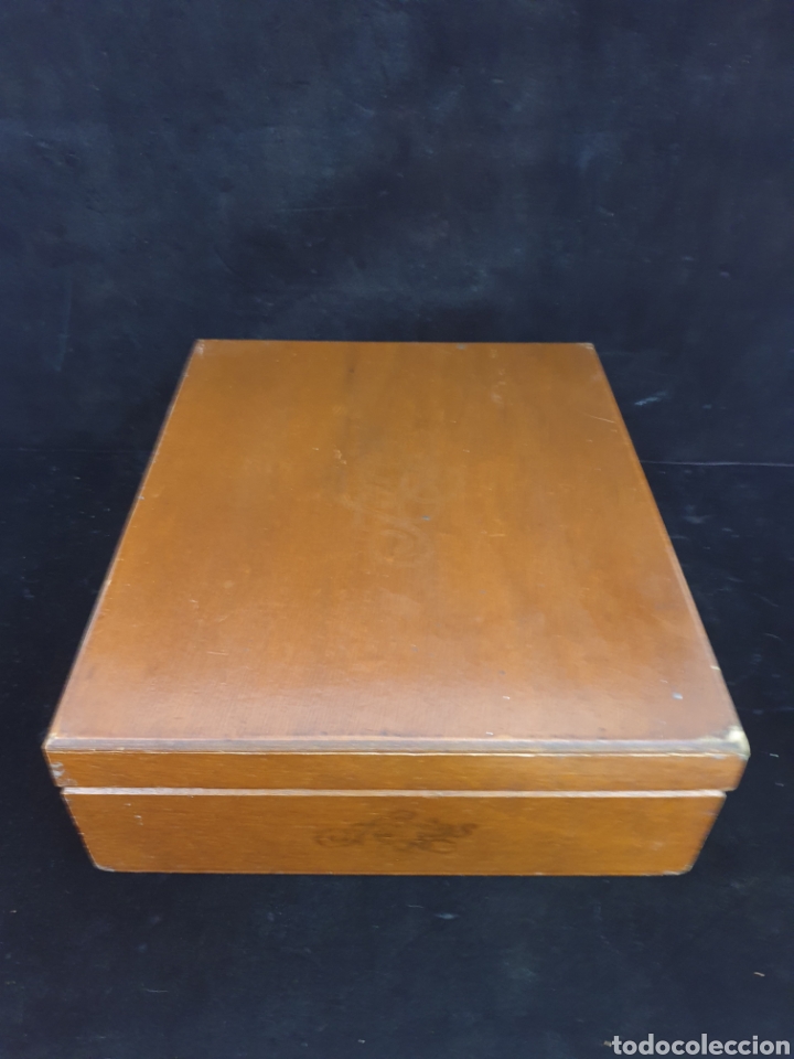 Antig&uuml;edades: Caja expositora de Farias - Foto 9