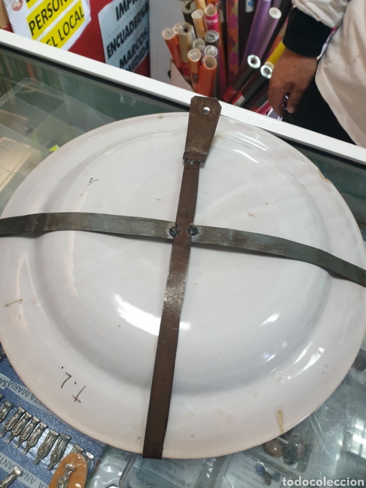 Antig&uuml;edades: Plato ceramica T.L - Foto 3