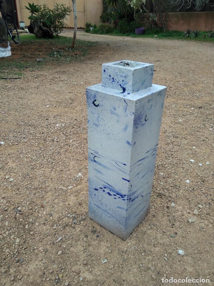 Antig&uuml;edades: Jarr&oacute;n cuadrado - Foto 1