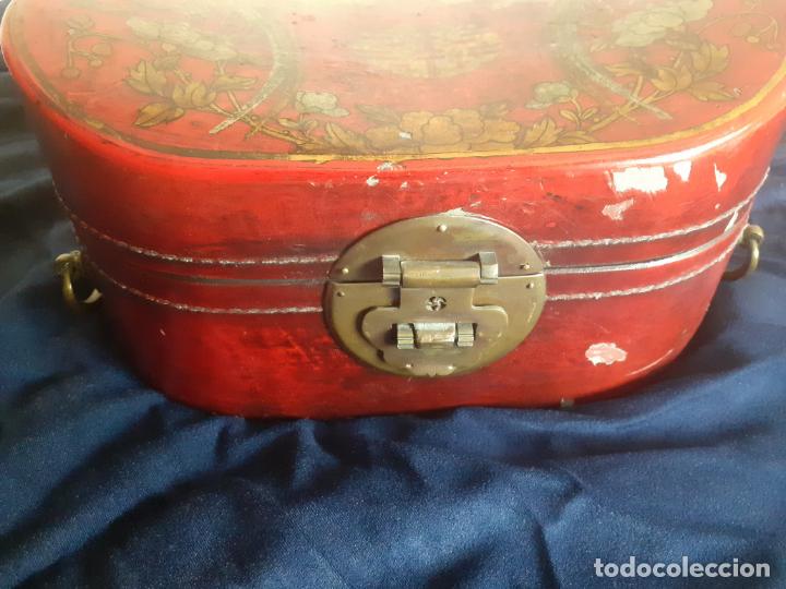 Antig&uuml;edades: Baul almohada chino - Foto 3