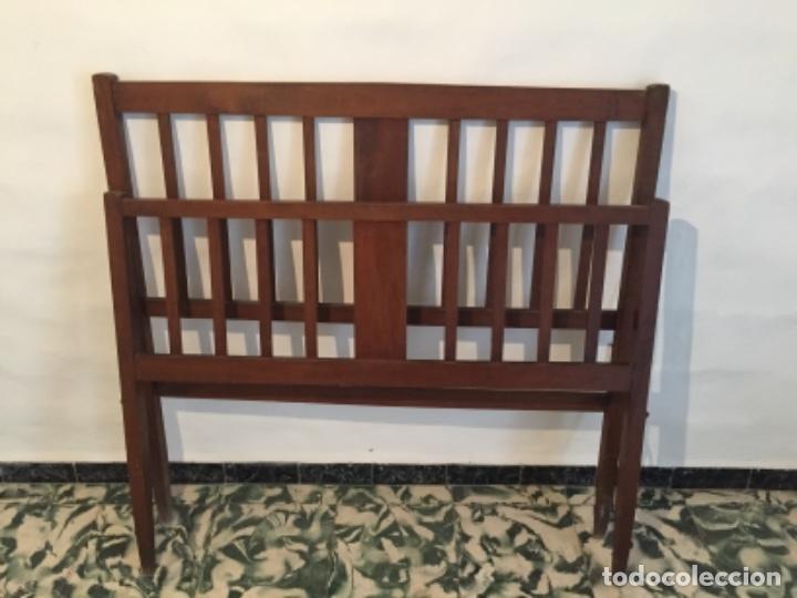 Antig&uuml;edades: Cabecero y piecero antiguo en madera de 110cm - Foto 5