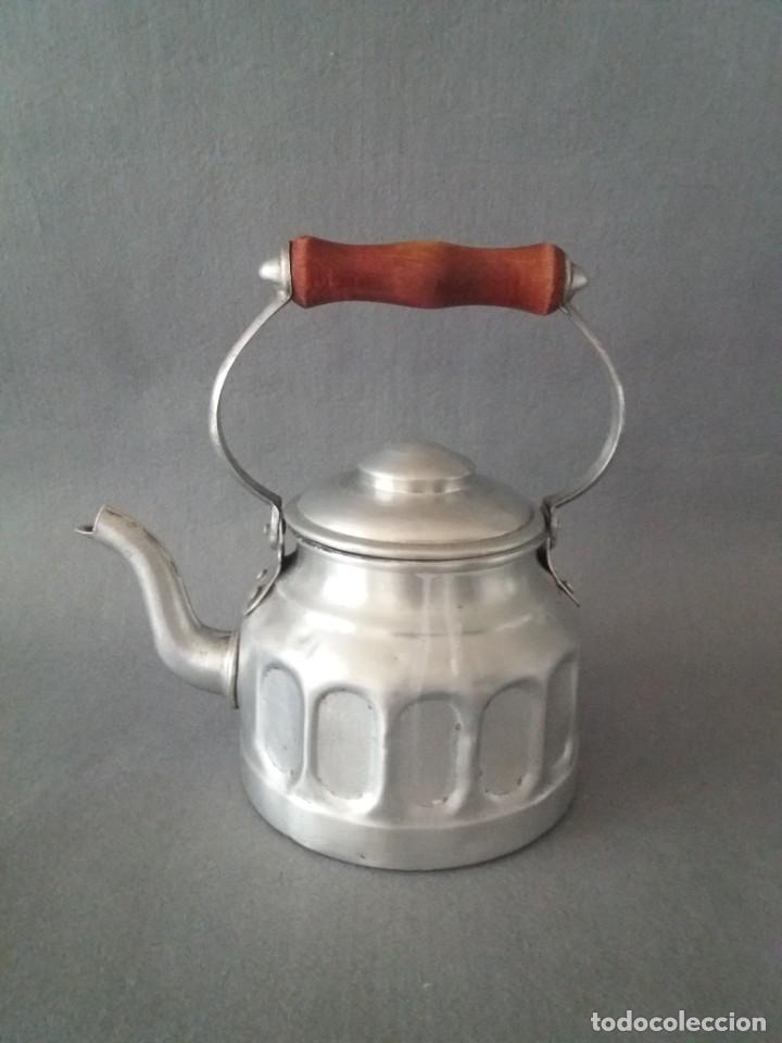 Antig&uuml;edades: cafetera de zinc - Foto 1
