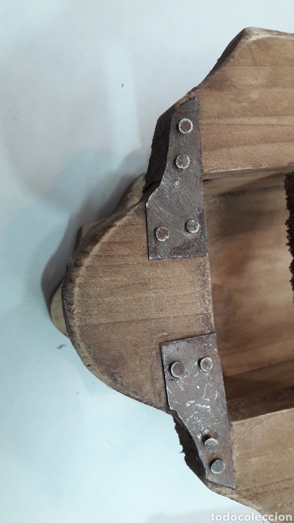 Antig&uuml;edades: ALMIRECERO DE MADERA RUSTICO - Foto 8