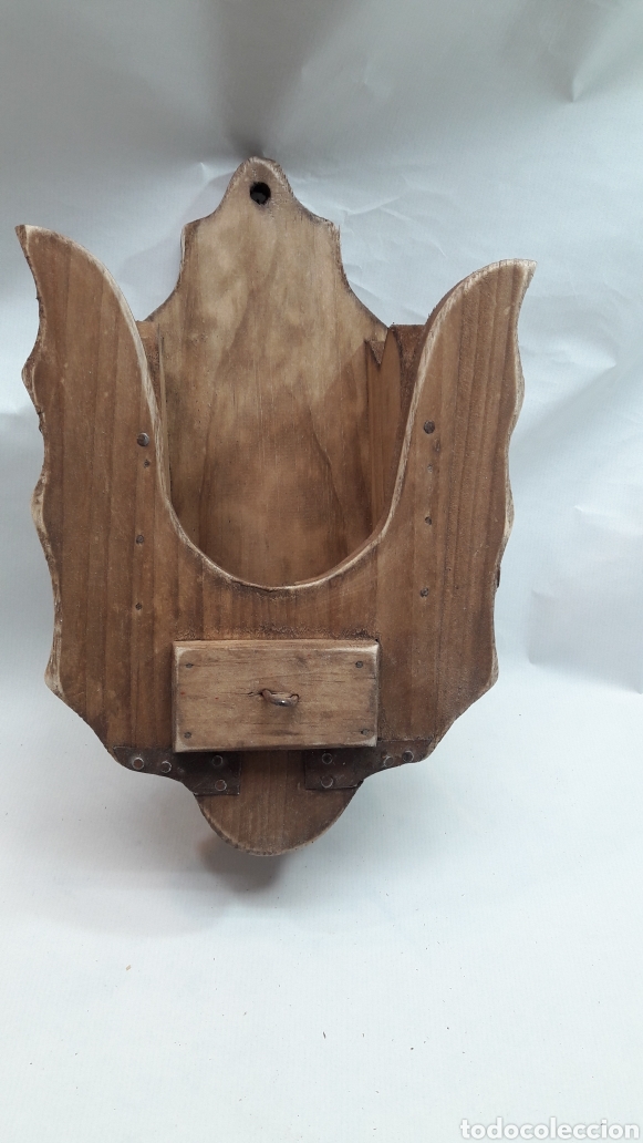 Antig&uuml;edades: ALMIRECERO DE MADERA RUSTICO - Foto 1