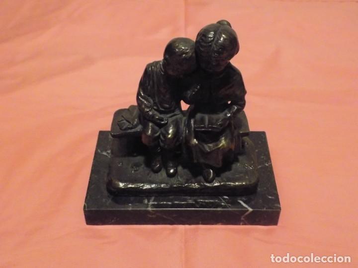 Antig&uuml;edades: FIGURA DE BRONCE CON BASE DE M&Aacute;RMOL - Foto 1