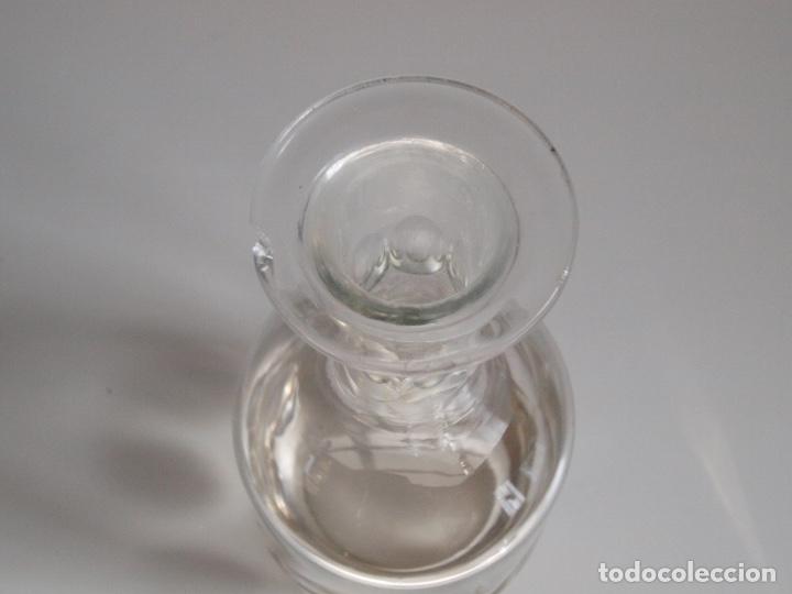 Antig&uuml;edades: BOTELLA DE CRISTAL TALLADO - Foto 13