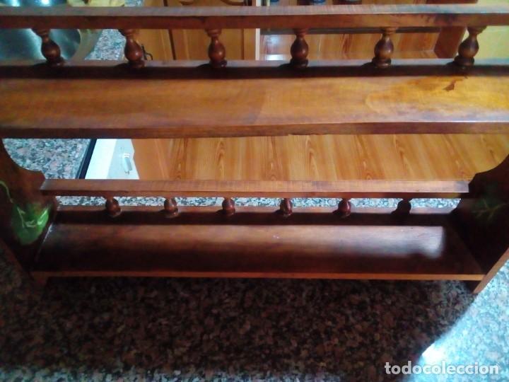 Antig&uuml;edades: BONITA ESTANTERIA DE MADERA - Foto 5