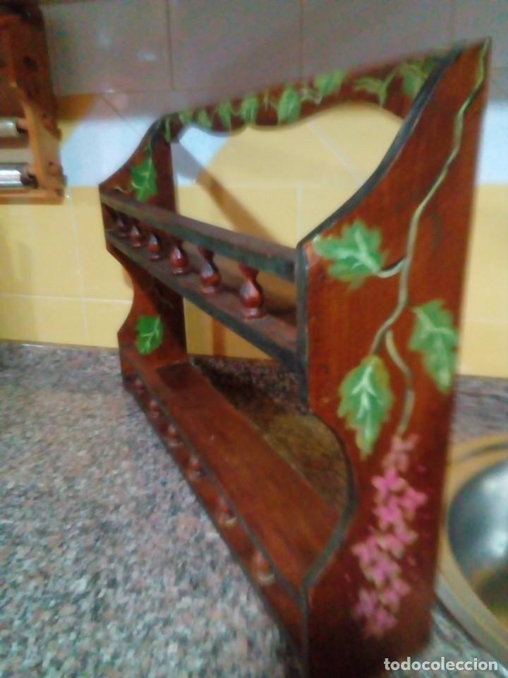 Antig&uuml;edades: BONITA ESTANTERIA DE MADERA - Foto 7