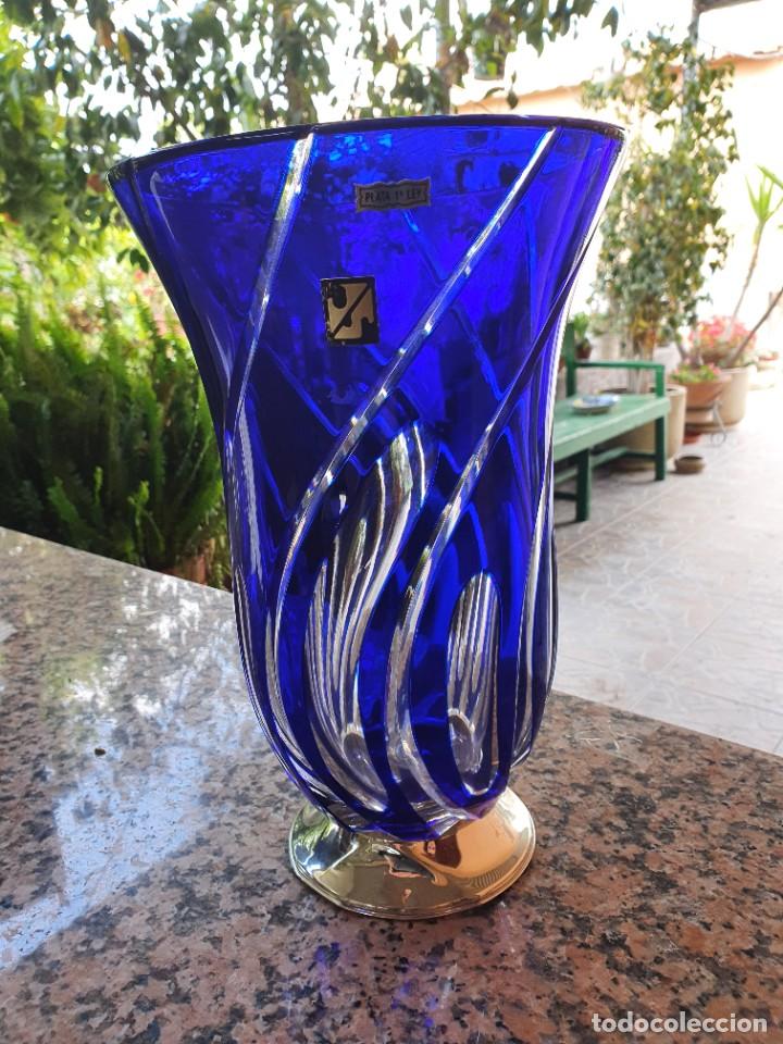 Antig&uuml;edades: Precioso jarron con base de plata - Foto 1