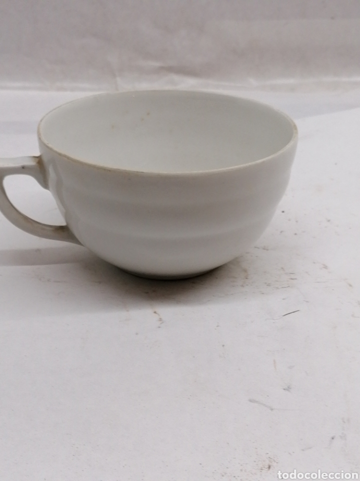 Antig&uuml;edades: Taz&oacute;n de porcelana - Foto 4