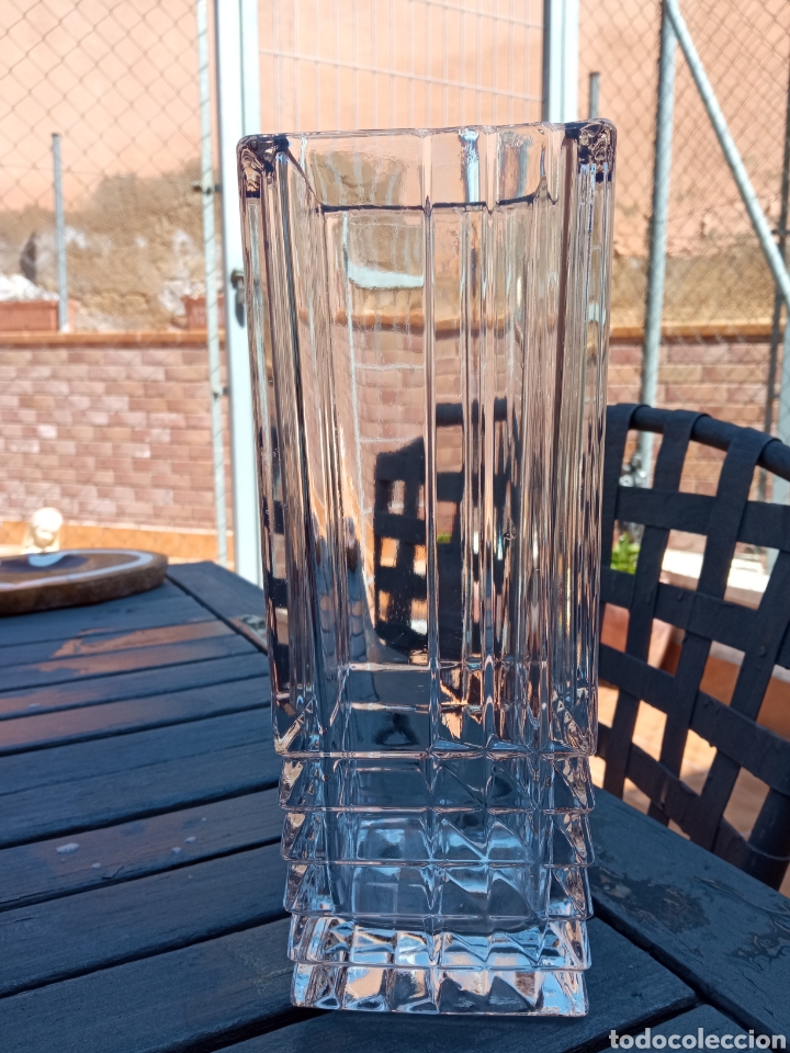 Antig&uuml;edades: Jarr&oacute;n cristal labrado y s&oacute;lido centroeuropeo