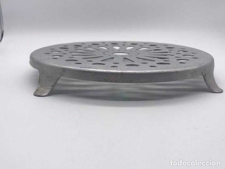 Antig&uuml;edades: ANTIGUO SALVAMANTEL ALUMINIO - Foto 2