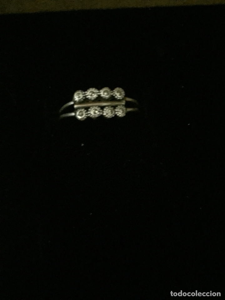 Antig&uuml;edades: Antiguo anillo de plata - Foto 1