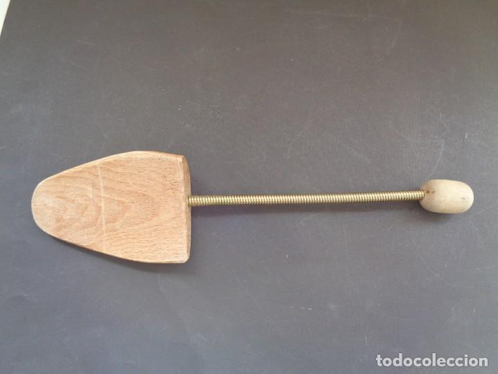 Antig&uuml;edades: HORMA PARA ZAPATO - Foto 3