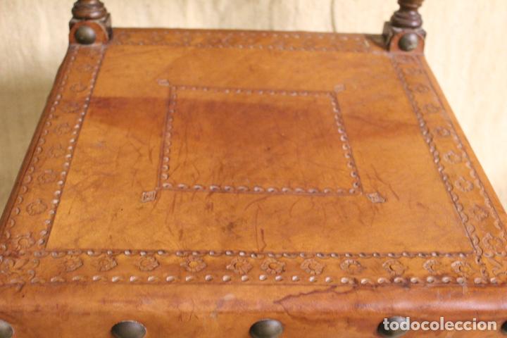 Antigüedades: silla pequeña de cuero - Foto 3 - 256150325