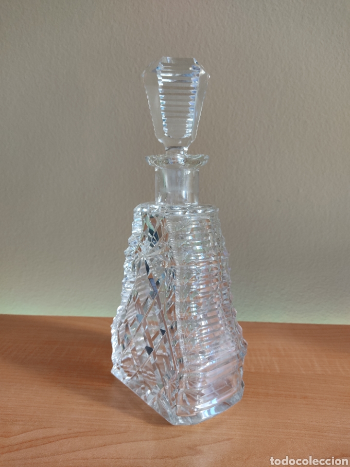 Antig&uuml;edades: Elegante botella licorera de cristal - Foto 2