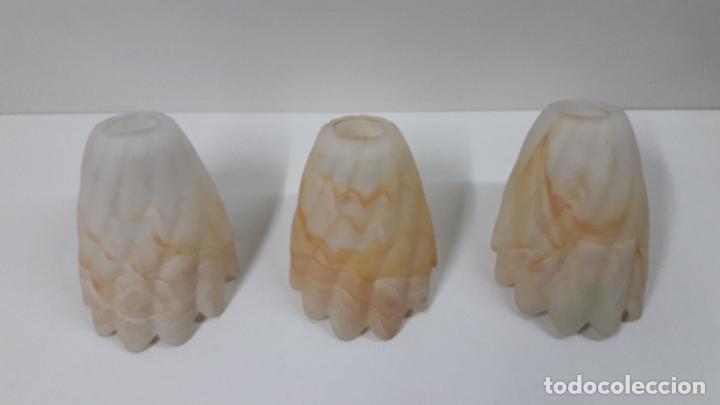 Antig&uuml;edades: TRES TULIPAS PARA LAMPARA - Foto 4
