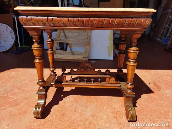 Antig&uuml;edades: MESA INDIANA NOGAL - Foto 1