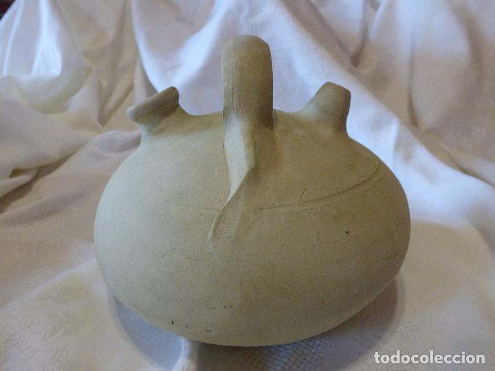 Antig&uuml;edades: Botijo,ceramica . - Foto 1