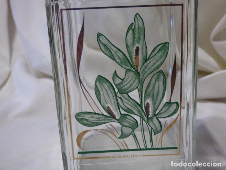 Antig&uuml;edades: .Licorero, de cristal. - Foto 2