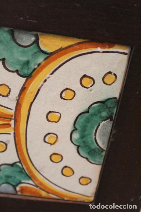Antig&uuml;edades: azulejo de manises enmarcado - Foto 3